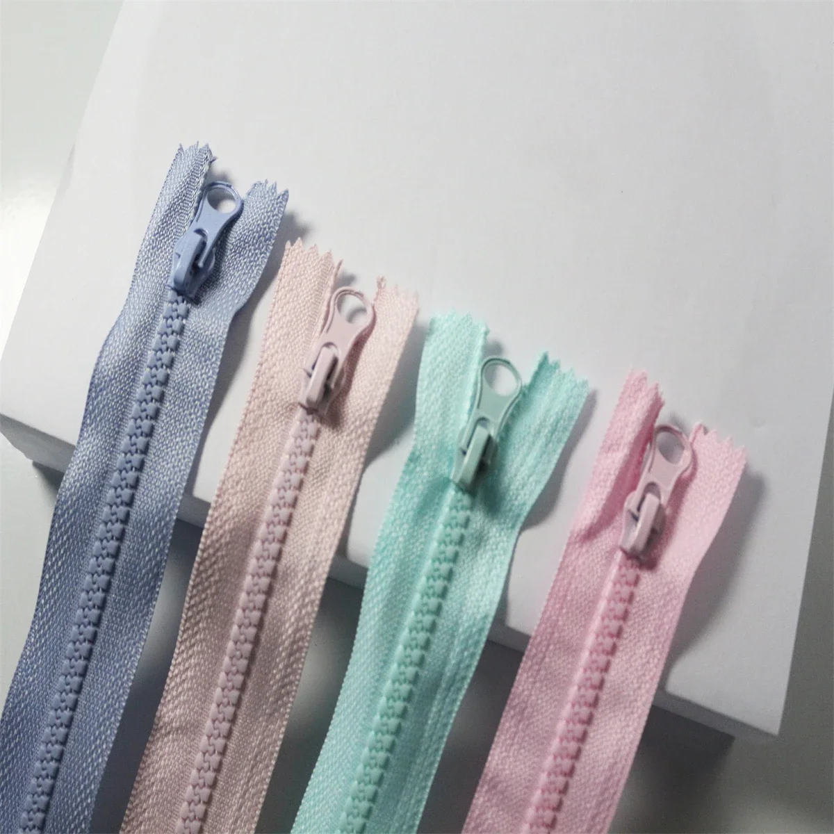 (10PCS)5# resin closed tail 40 - đánh giá và giá Home Textiles Manufacturer