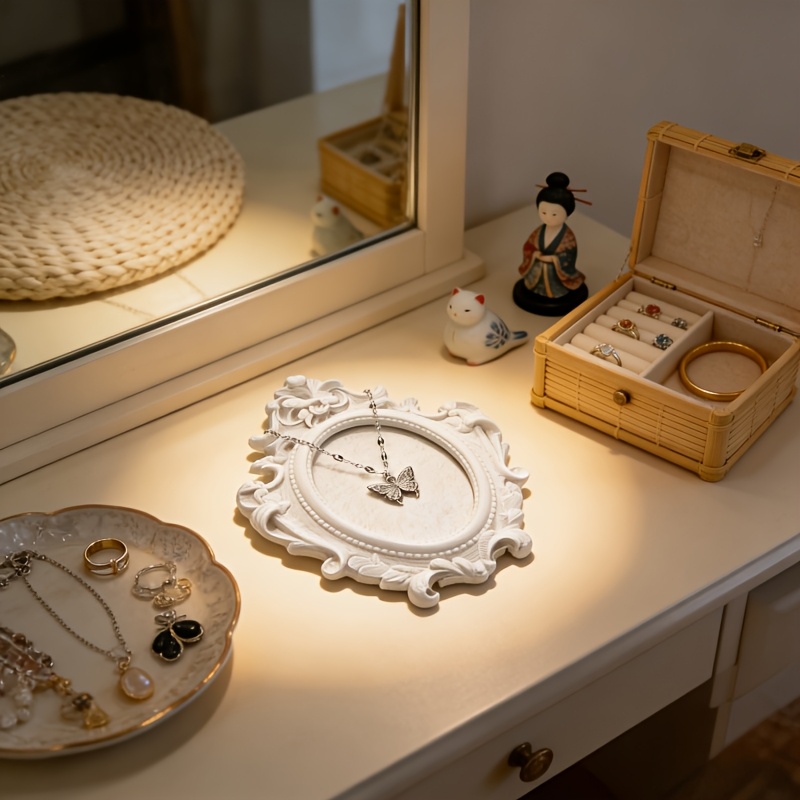 Vintage Royal Court Jewelry Di - đánh giá và giá Vintage Home Textiles